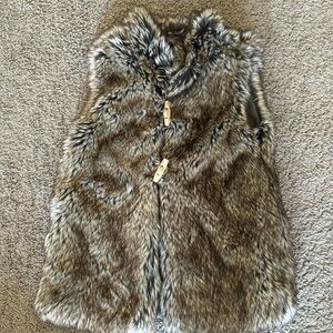 Zara girl fur vest size 7/8